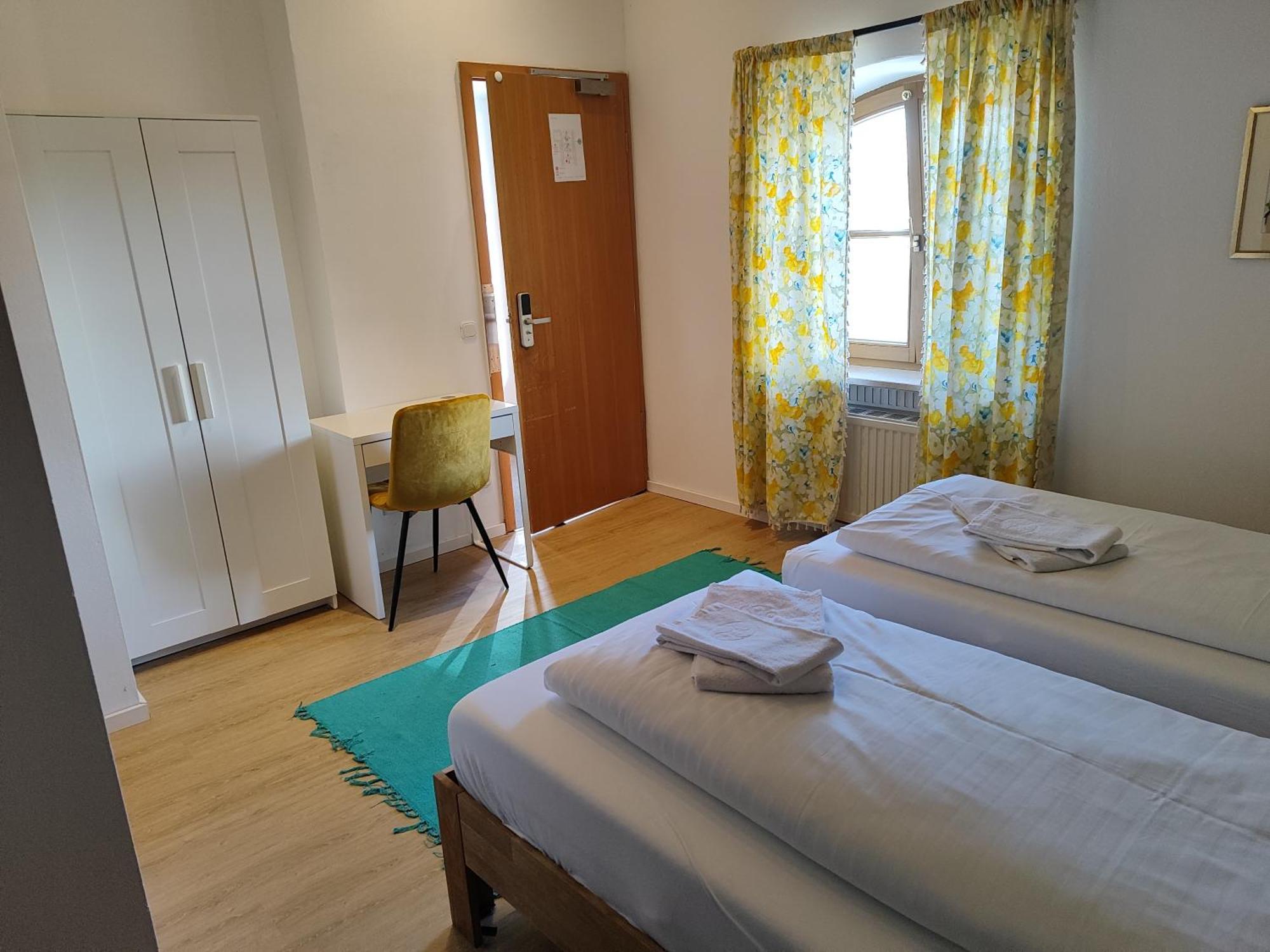 Estelada Boarding Houses Zorneding Dış mekan fotoğraf